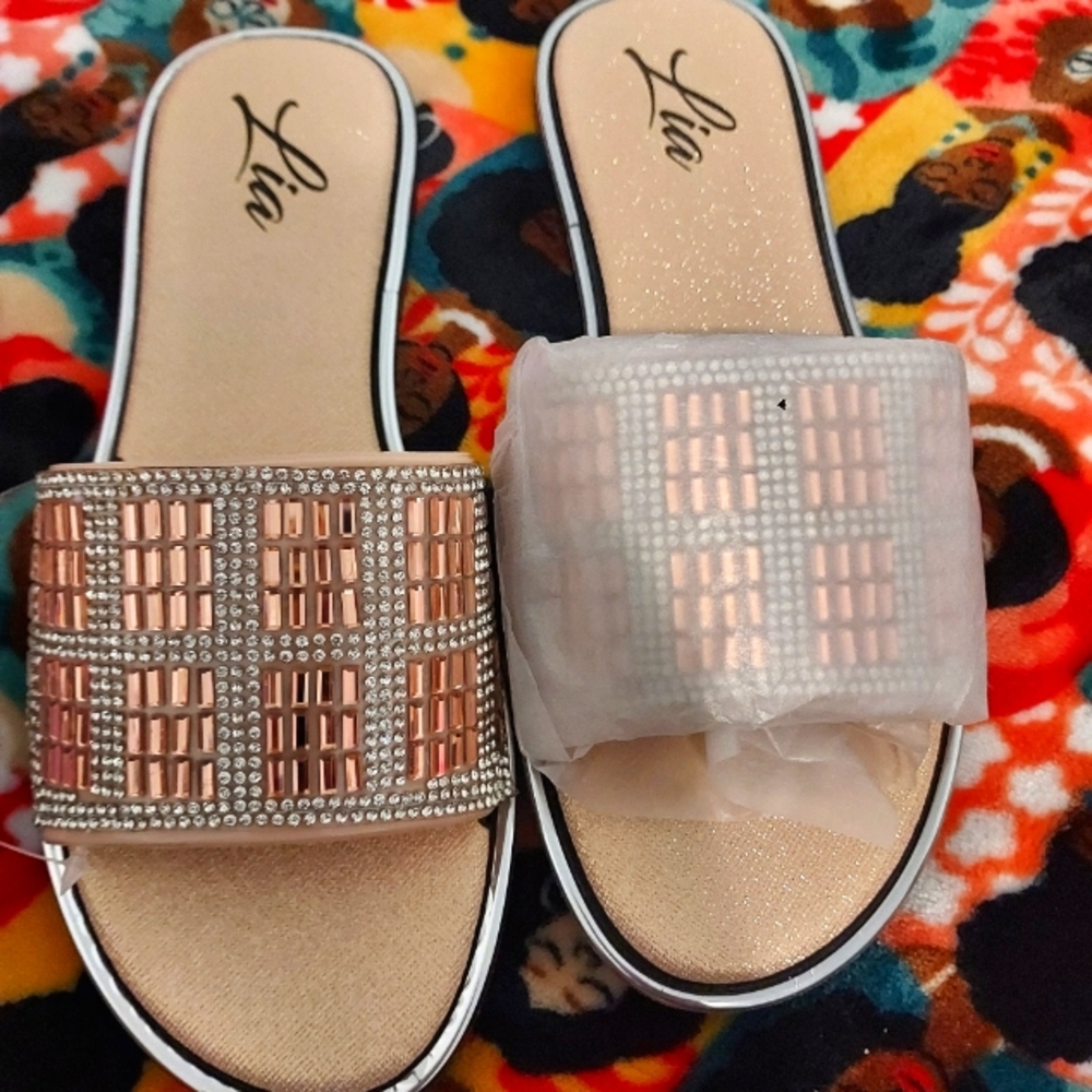 Women sandals